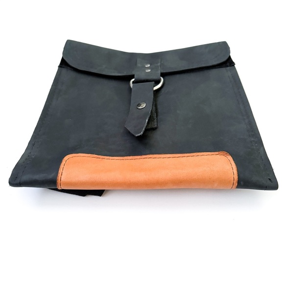 Vintage (No Brand) Thin Square Black Convertible Backpack or Crossbody - Picture 4 of 5